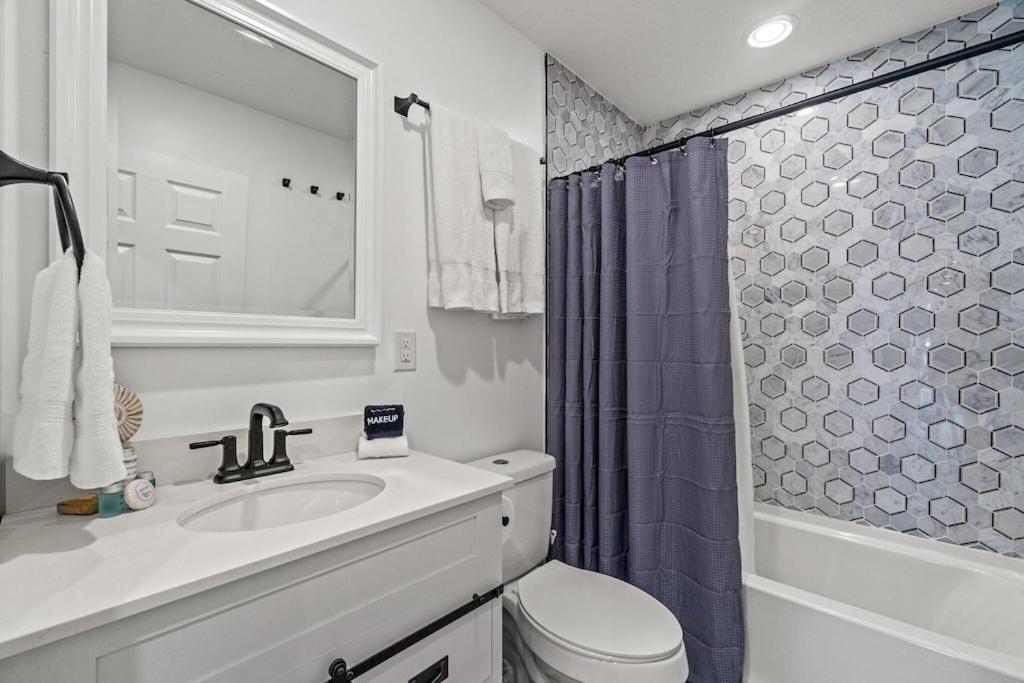 Newly Remodeled Beachfront Townhome - Sleeps 14 Panama Stadt Exterior foto