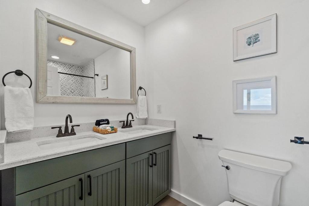 Newly Remodeled Beachfront Townhome - Sleeps 14 Panama Stadt Exterior foto