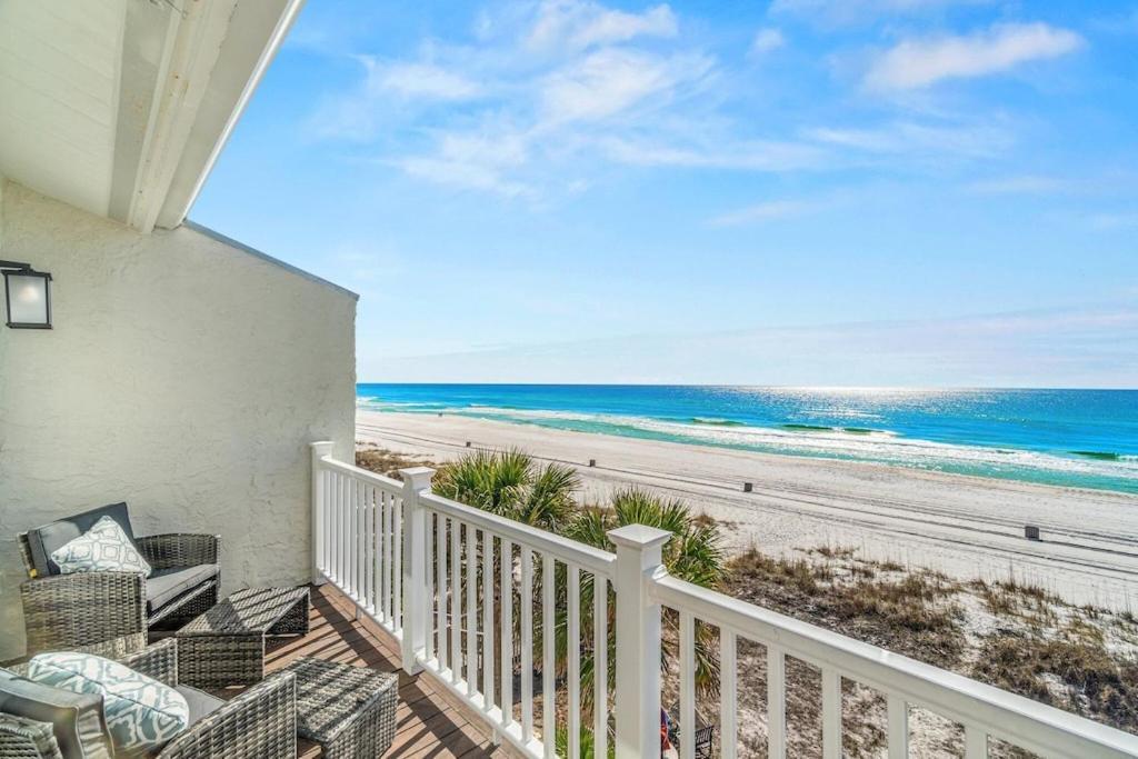 Newly Remodeled Beachfront Townhome - Sleeps 14 Panama Stadt Exterior foto