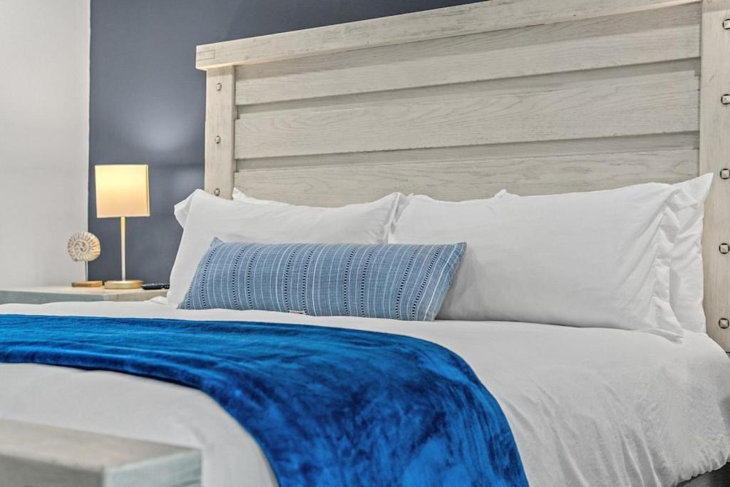 Newly Remodeled Beachfront Townhome - Sleeps 14 Panama Stadt Exterior foto