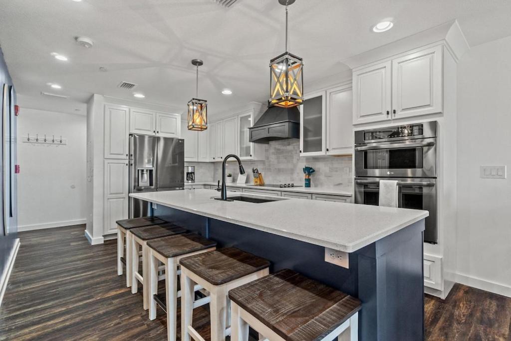 Newly Remodeled Beachfront Townhome - Sleeps 14 Panama Stadt Exterior foto