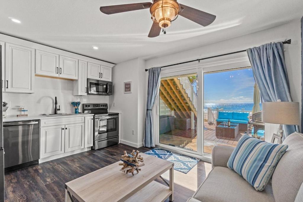 Newly Remodeled Beachfront Townhome - Sleeps 14 Panama Stadt Exterior foto