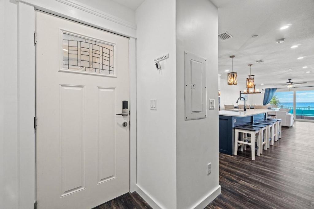 Newly Remodeled Beachfront Townhome - Sleeps 14 Panama Stadt Exterior foto