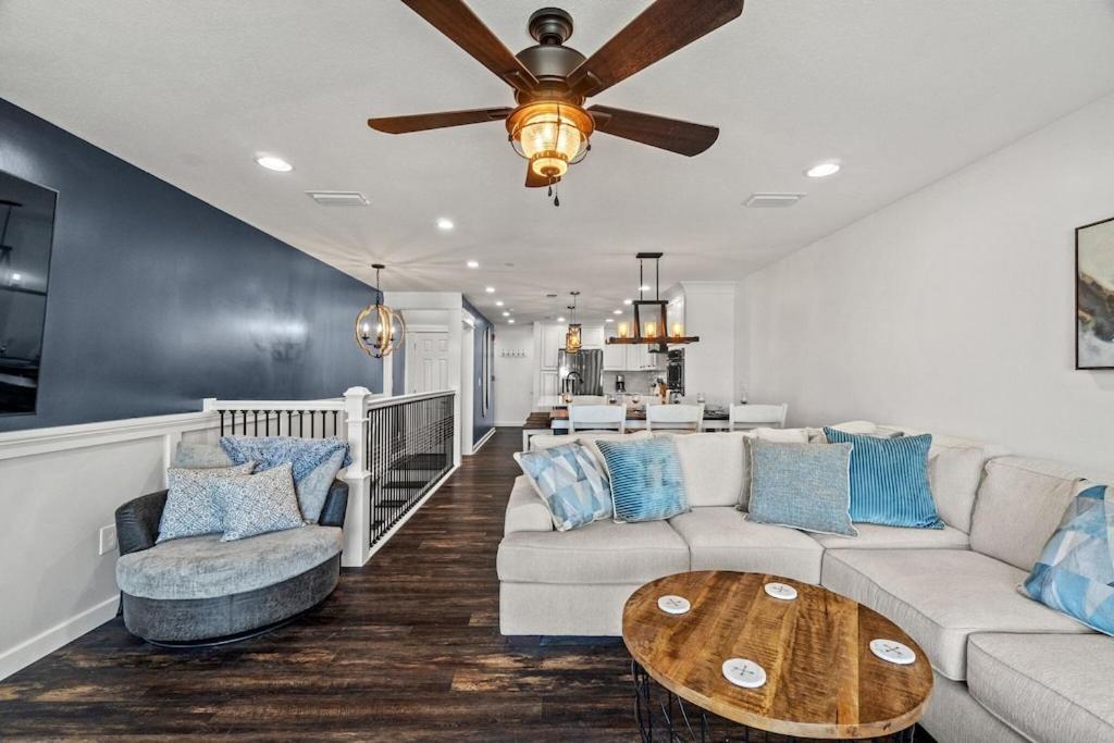Newly Remodeled Beachfront Townhome - Sleeps 14 Panama Stadt Exterior foto
