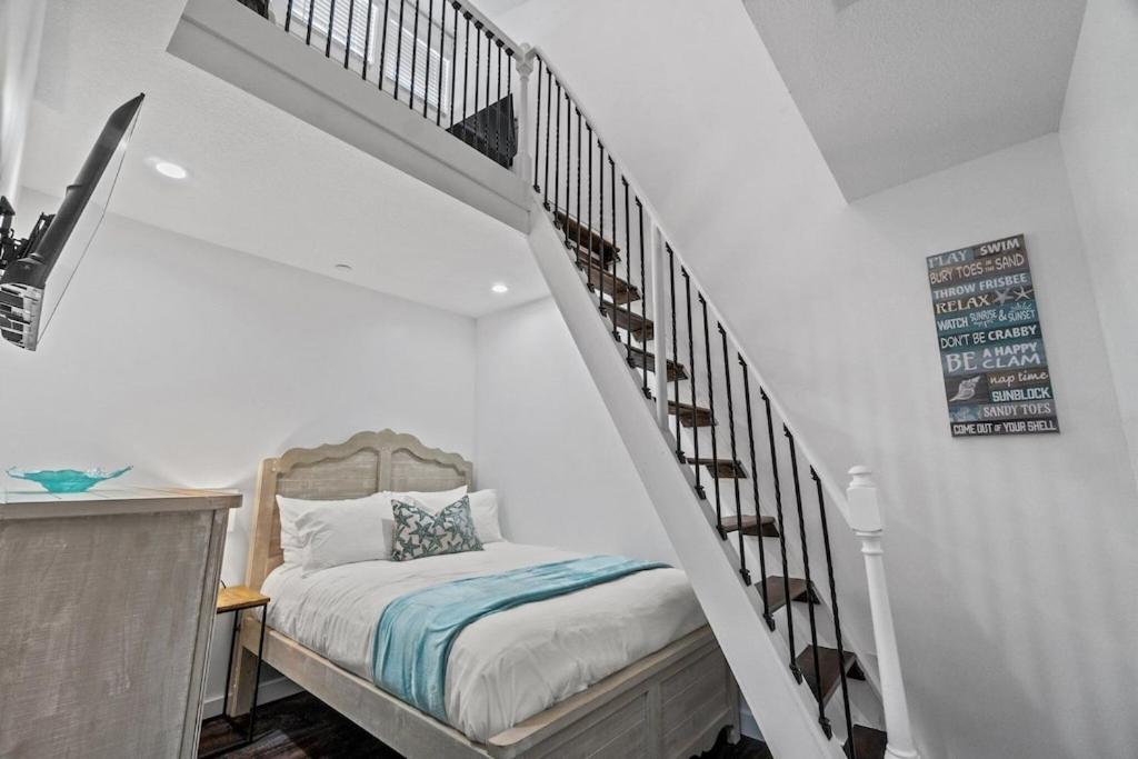 Newly Remodeled Beachfront Townhome - Sleeps 14 Panama Stadt Exterior foto